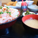 Saitamagyokou Kaisenshokudou Soumasuisan - ランチ悪魔の海鮮丼（ご飯大盛）