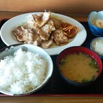 San'Iwa Shokudou - 生姜焼定食（1090円）