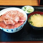 San'Iwa Shokudou - 中とろ丼（1300円+味噌汁100円）