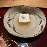 花邑 - 胡麻豆腐つるんと美味しい。