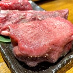 Yakiniku Kokokara - ＊伝説盛りJr.（¥3,278）
                        （分厚いタン&分厚いハラミ&分厚いヒレ）