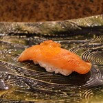 にぎり鮨 一五〇 - 秋鮭