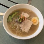 元祖 平壌冷麺屋 - 