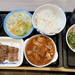 松屋 新小岩店 - 全体