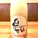 Takatsuki Teppanryouri Toppan - 果実酒　くまんばち　もも酒　500円