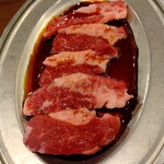 焼肉たまい - 牛カルビ(2023年10月25日撮影)