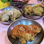 韓国料理 サムギョプサルとフライドチキン スリスリマスリ - 