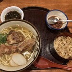 Shimauta To Jiryou Ri Twu Bara-Ma - 軟骨ソーキそば定食（¥1,122）／麺大盛りに変更（¥110）