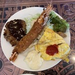 ニュースカイ - スカイ定食のプレート