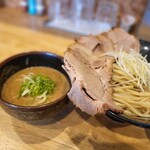 らーめん 伊藝 - 豚骨魚介つけ麺チャーシュー増し(大)