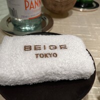 ベージュ アラン・デュカス 東京 - 