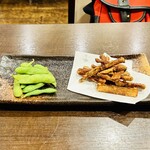 中華キッチン レンゲ - ごぼうの唐揚げ(枝豆付)