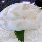回転寿司 花まる - 近海ヒラメ