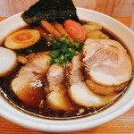 らーめん 黒の木 - たまり醤油チャーシュー麺