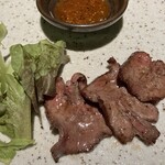肉割烹 肉かぶく - 厳選黒毛和牛　黒タン