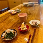 あかぎ - ほうれん草と松茸のおひたし、ポテサラ、茹で落花生(おおまさり)