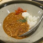 1000 - カレー 【ハーフ】
