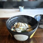 Kuikiri Shiranita - ◆海老真丈と松茸のお椀・・この数日温かく「松茸」の入荷が増え出してくださったそうです。嬉しい。^^