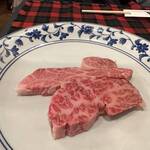 くいしんぼー山中 - 最初にお肉を見せてくれます