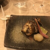 すぎ乃 麻布十番 - 鶴は一緒にいってた子どもがおいてくれました