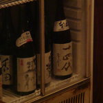 さしみの魚紳 - 日本酒が・・・(-_-;)