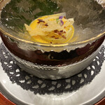 トゥ・ラ・ジョア イズム - 