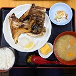 KANSEI - 焼き魚定食 豚汁付き