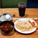 クラブハウス - アイスコーヒーとモーニングバイキング