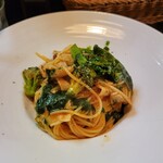 Pasta Piccola due - 豚バラ肉と緑野菜のバジリコトマト