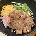 Tasuke - 日替り定食の牛丼