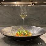 カーサ・デル・チーボ - Terlan Winkl Sauvignonと秋鮭といくらのマリナータ
