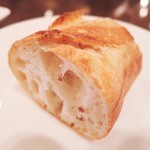 ワッシーズダイニングスープル - バゲット。