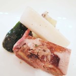 ワッシーズダイニングスープル - 真ん中がお肉と野菜