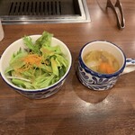 麻布十番焼肉 Kintan - サラダ(りんごorチョレギドレッシング)、中華スープ