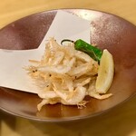 釣か飯 - 富山生白エビ素揚げ 880円