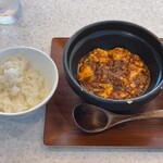 熊猫飯店 - 麻婆豆腐ハーフサイズ（大辛）＆ごはん（小）
