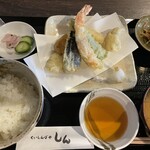 くいしんぼや しん - 天ぷら上定食。