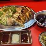 屋台餃子 まるひげ - 