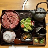 本格肉料理 丸小 - 