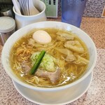 ラー麺専門店 こしがや - 塩ネギワンタンメンに半熟煮卵