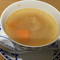 喜記 銀座店 - 本日の薬膳スープの具材は人参です