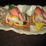 ゆめみの宿 観松館 - 【夕食】海の幸いろいろ（画像は２人前）【２０１１年１０月撮影】