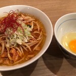 Jinrikisha - 豚キムチ味噌らーめん〜生卵に麺を絡めて〜980円税込