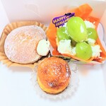 KIWAJI - 料理写真:生ドーナツ&ベイクドチーズタルト&シャインマスカット♡