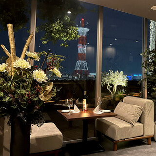 ゆったりしたVIPソファー席や完全個室まで完備した特別な空間