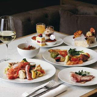 ヴィーガンも◎バラエティ豊かなブッフェアイテムは100種以上