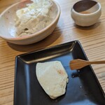 Teuchi Soba Makabe - 濃厚豆腐を塩で