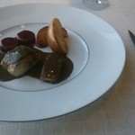 ベージュ アラン・デュカス 東京 - 鶏肉がおいしい