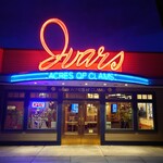 Ivar's - Exterior