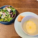 CIRCULO - a. 暖かいサツマイモスープとサラダ（10/20,27）